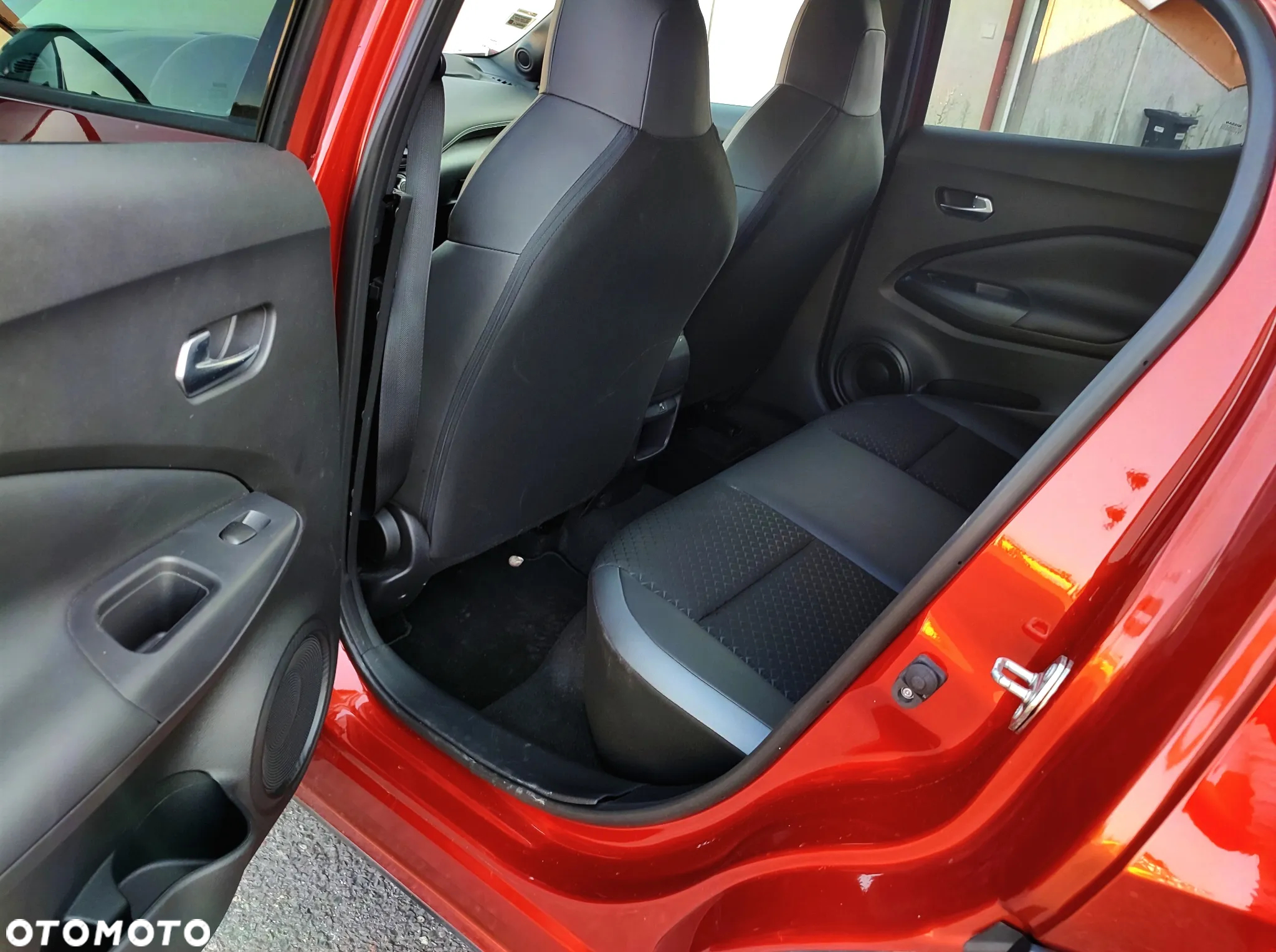 Nissan Juke 1.0 DIG-T DCT Tekna - 13