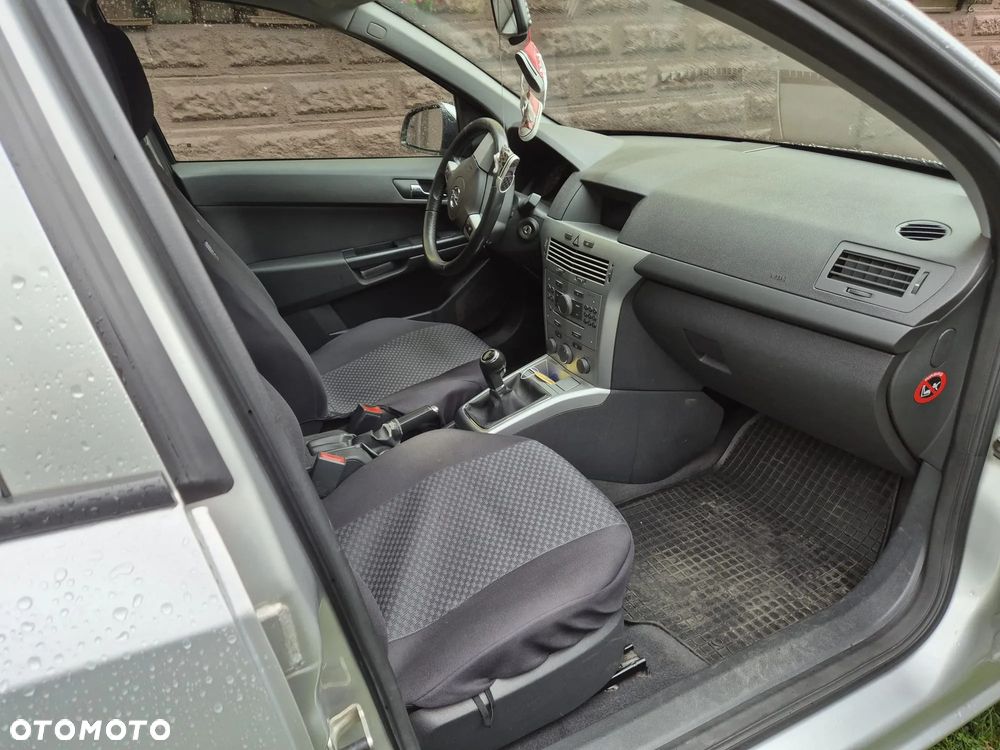 Opel Astra - 16