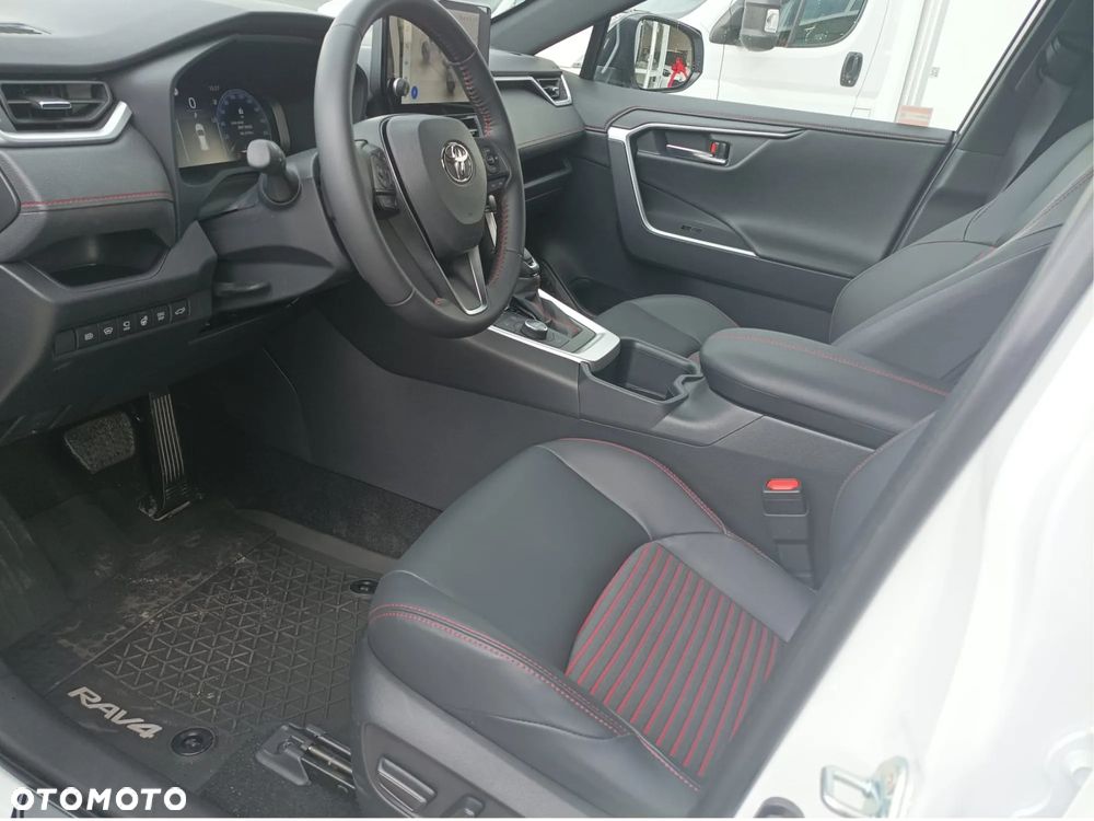Toyota RAV4 - 13