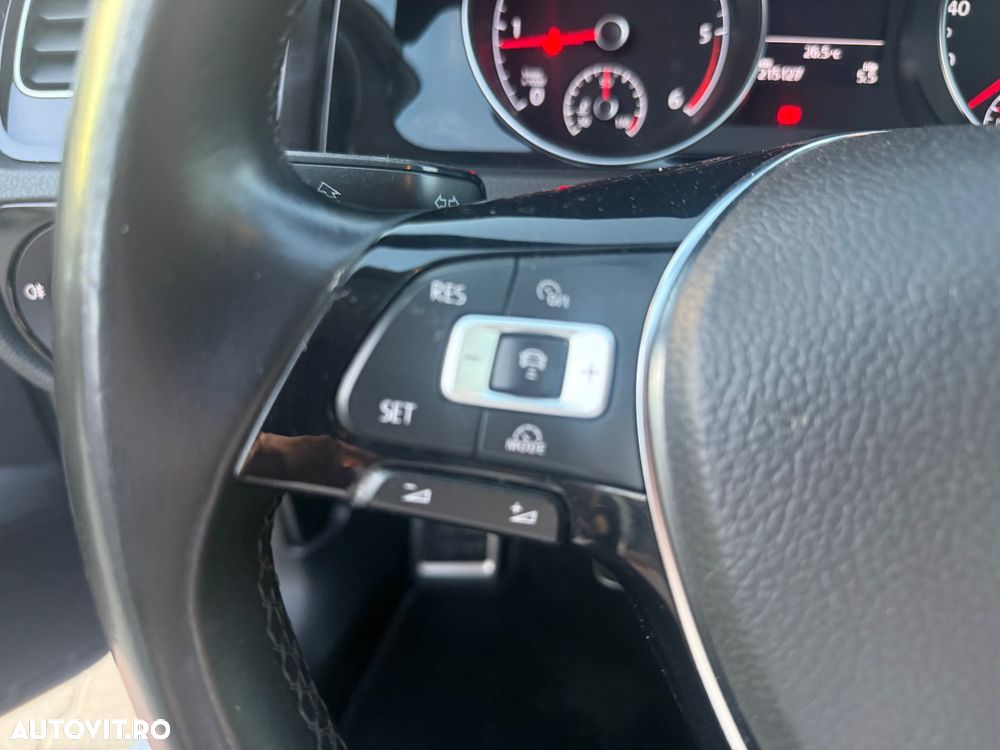 Volkswagen Golf 2.0 TDI Sound - 17
