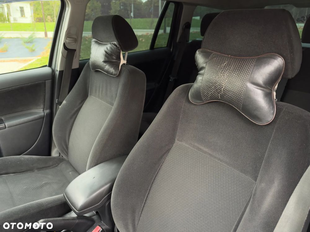 Ford Mondeo 2.0 TDDi Ghia - 24