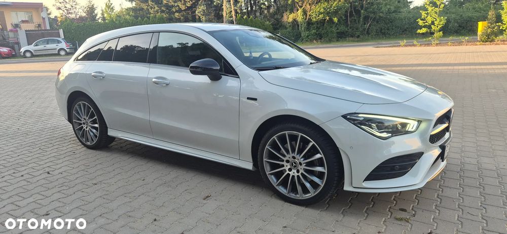 Mercedes-Benz CLA 250 e 8G-DCT AMG Line - 6