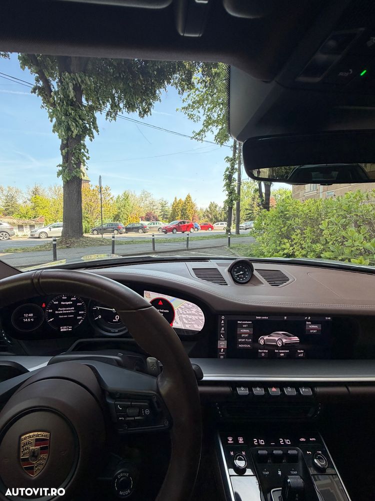 Porsche 992 4S - 5