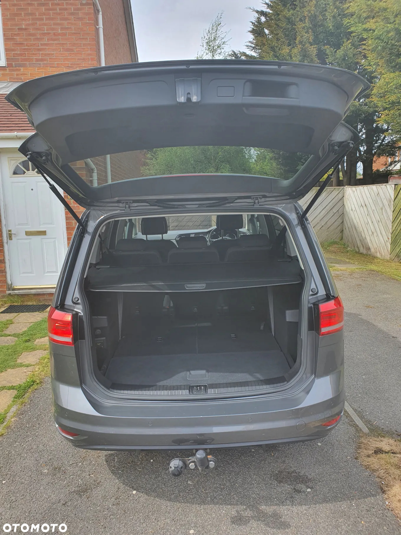 Volkswagen Touran - 15