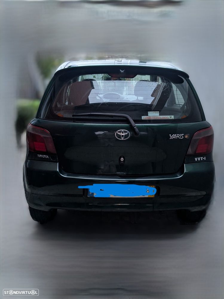 Toyota Yaris 1.0 Sol - 2
