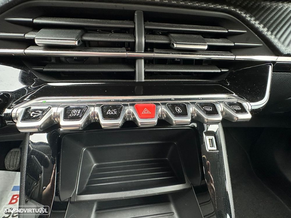 Peugeot 2008 1.2 PureTech Active Pack - 22