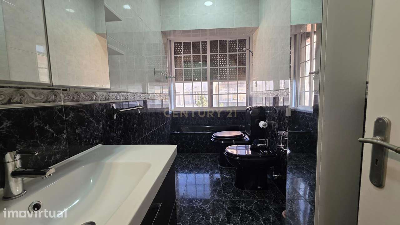 Apartamento T2 em Almada  1ºandar na praceta Infante Dona Beatriz - Grande imagem: 5/24