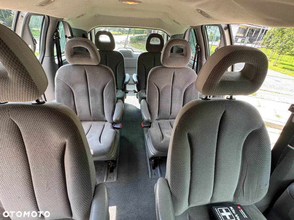 Chrysler Voyager - 12