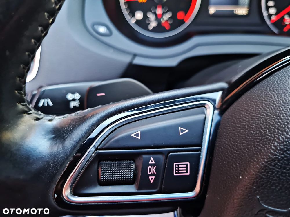 Audi Q3 2.0 TDI Quattro S tronic - 29