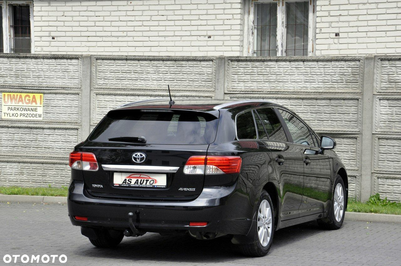 Toyota Avensis 1.8 Sol - 3