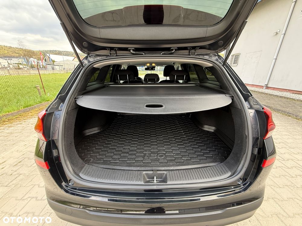 Hyundai i30 1.6 D Comfort DCT - 26