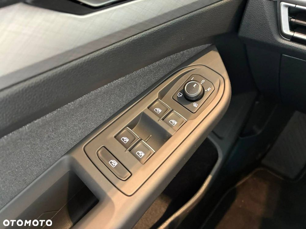 Volkswagen Golf - 21