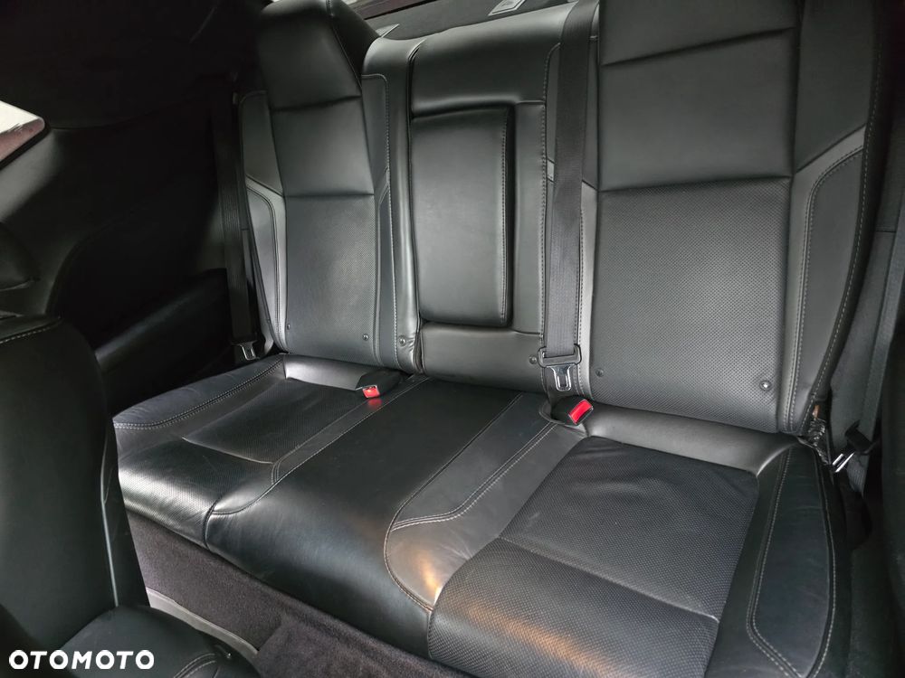 Dodge Challenger 3.6 SXT Plus - 22