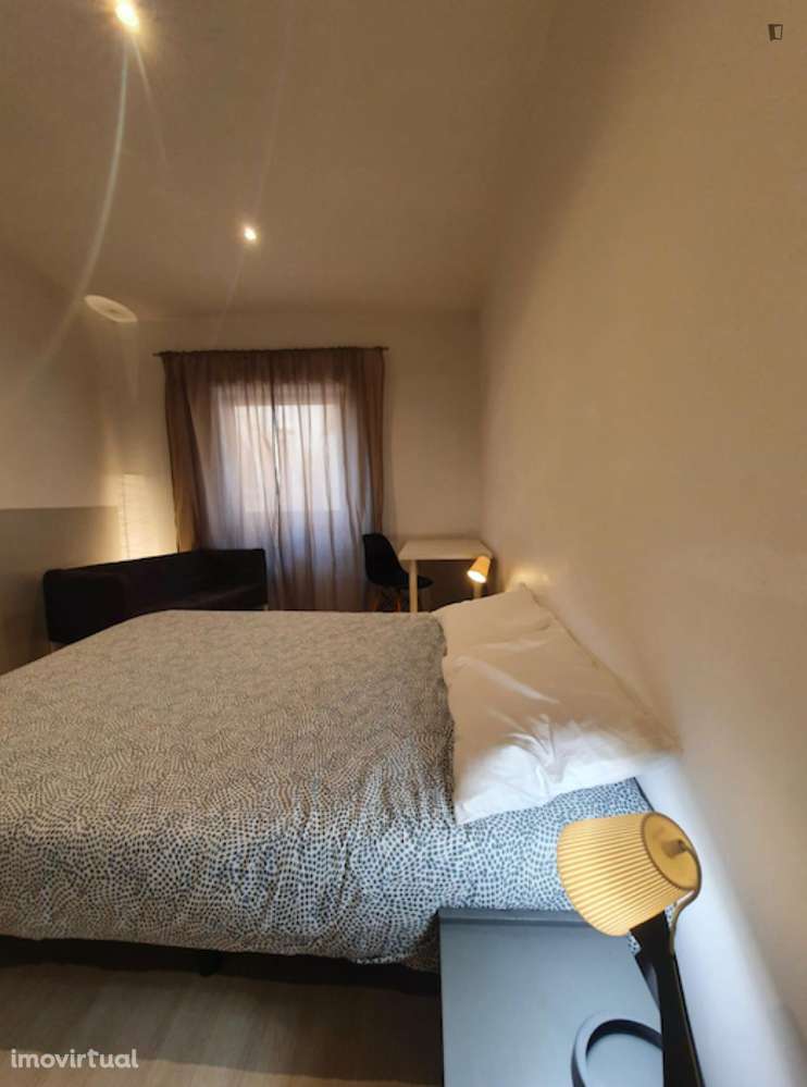 Quarto - localizado em Baixa Coimbra - Grande imagem: 2/12