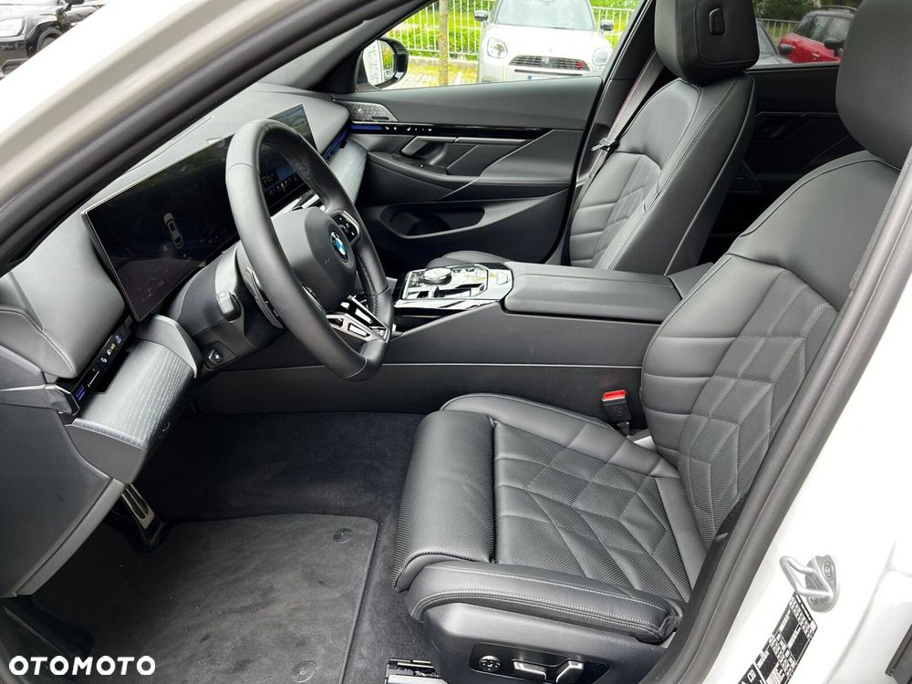 BMW Seria 5 - 11