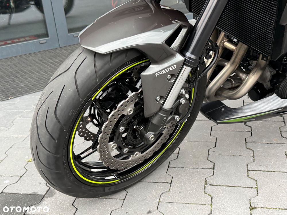 Kawasaki Z 900 - 36