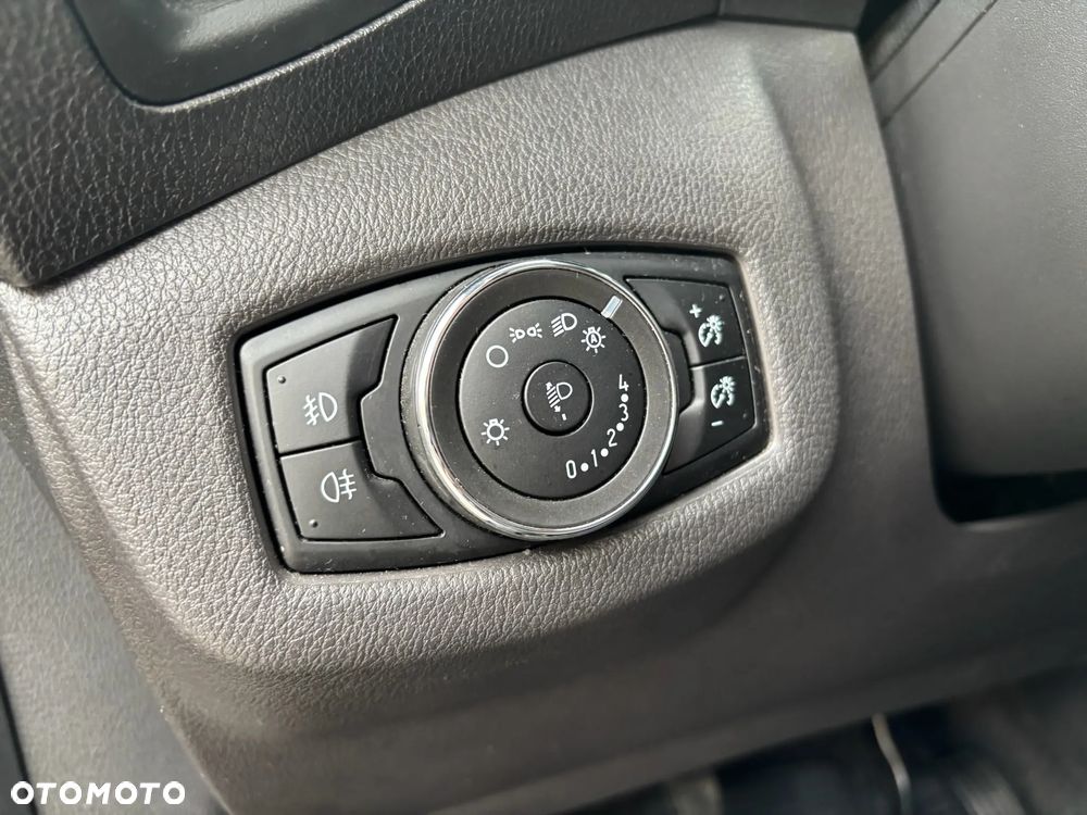 Ford Tourneo Connect 1.5 TDCi Start-Stop Titanium - 33