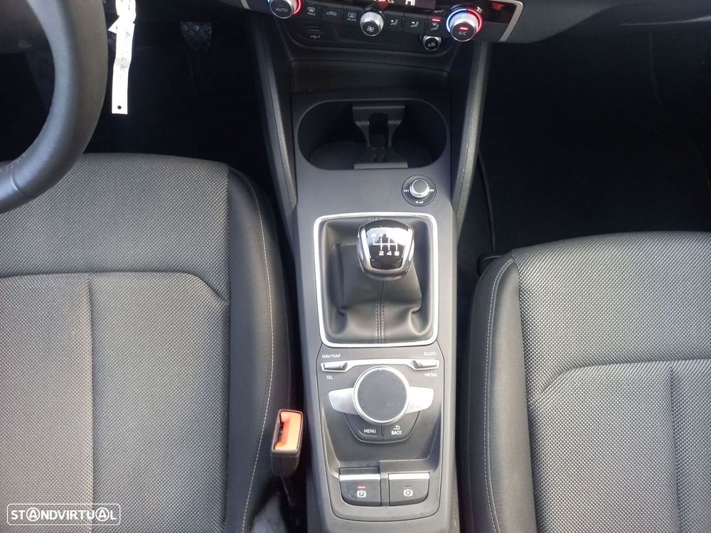 Audi Q2 30 TFSI Advanced - 11
