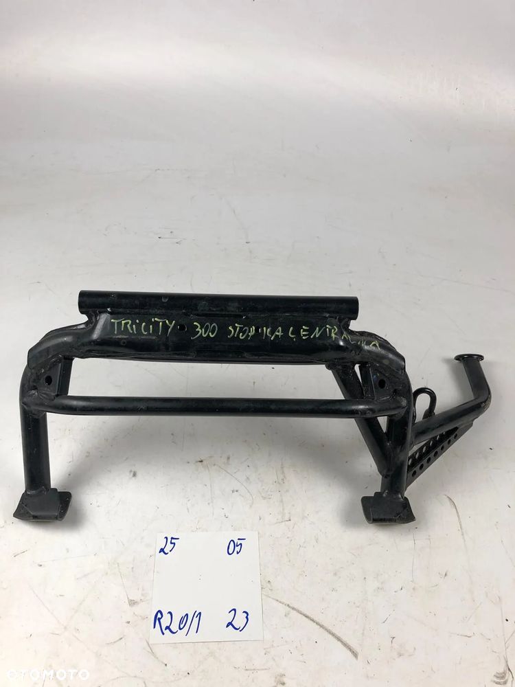 Yamaha Tricity 300 Stopka Centralna Nóżki - 1