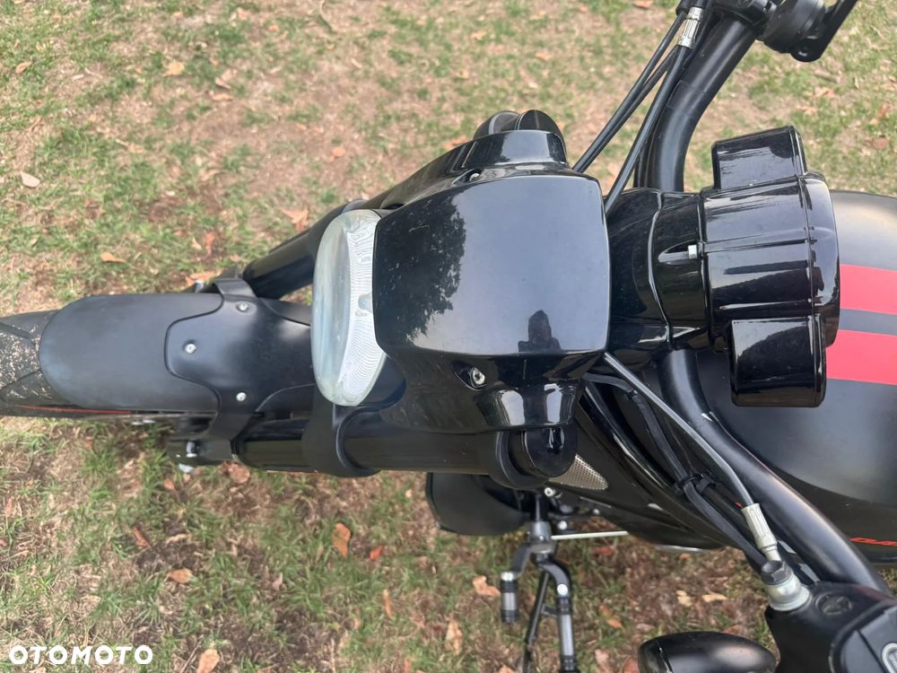 Harley-Davidson V-Rod Night Rod - 10