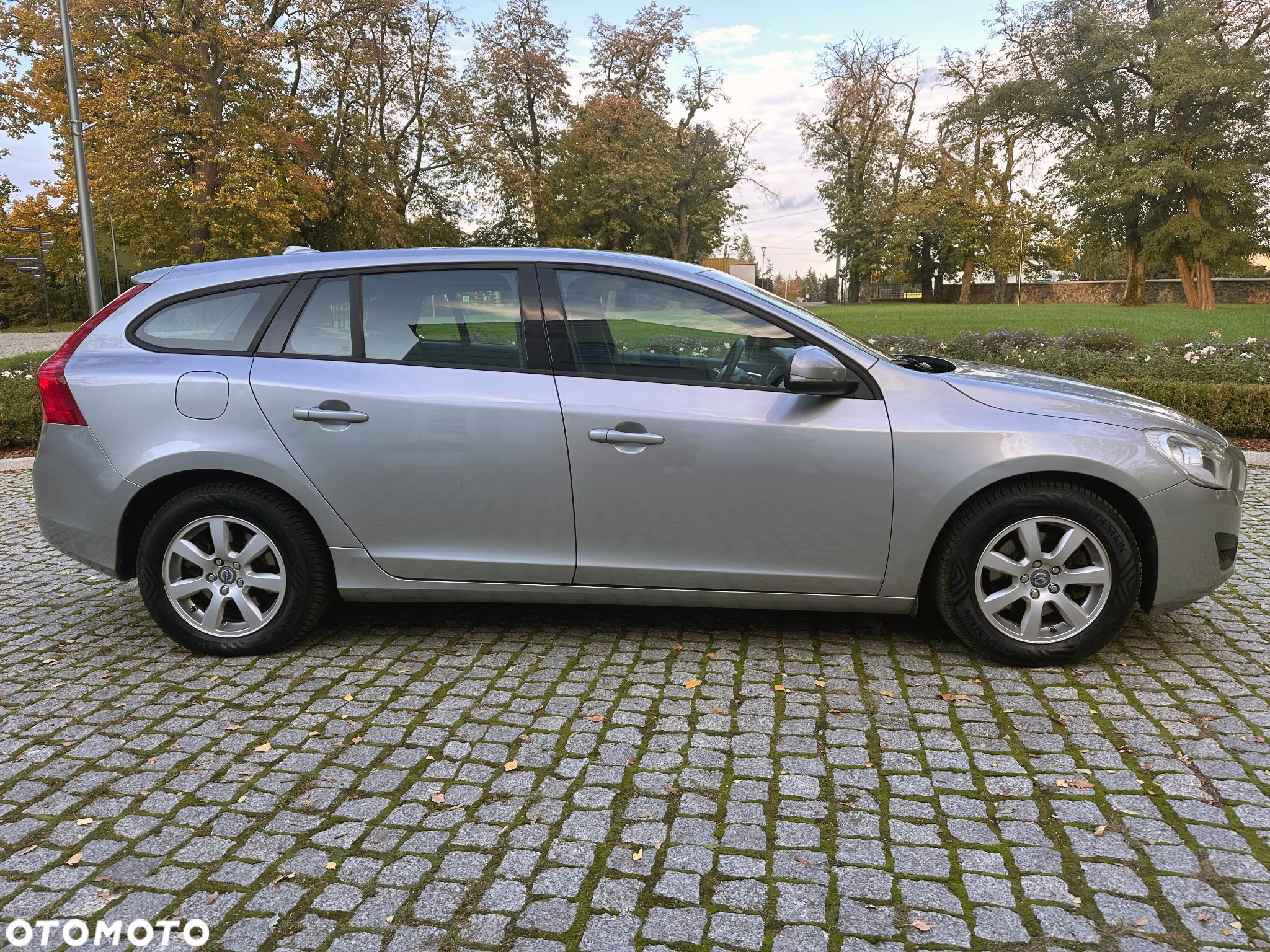 Volvo V60 - 15