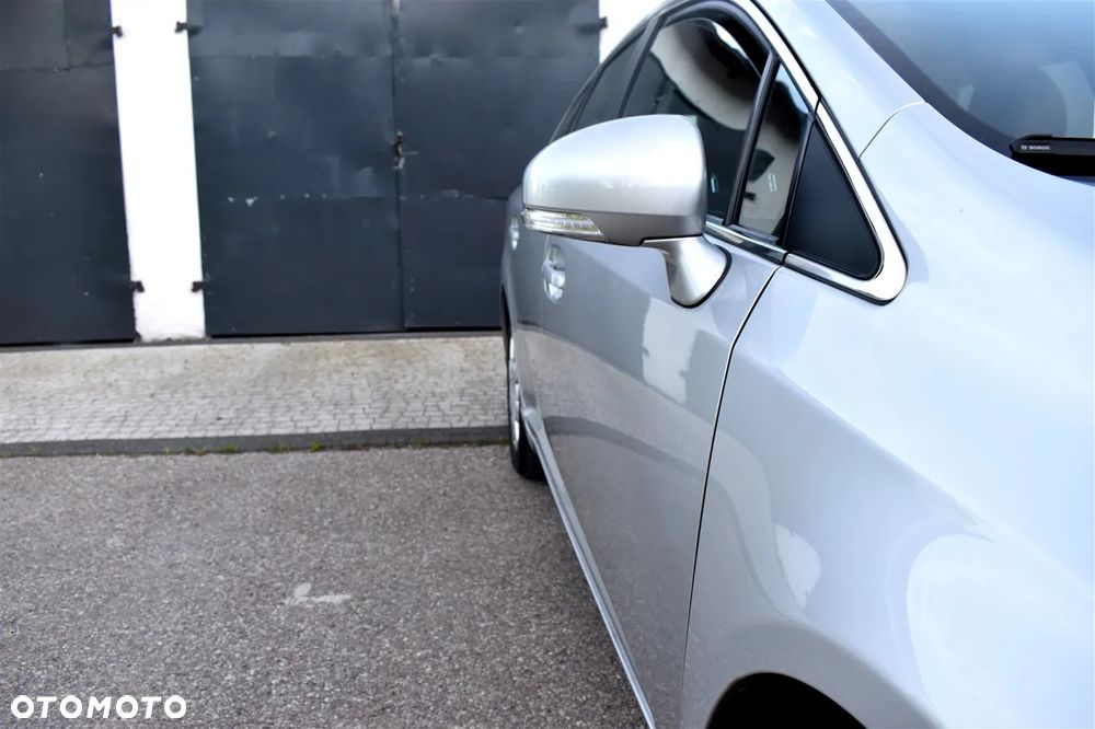 Toyota Avensis 1.8 Sol NAVI - 5