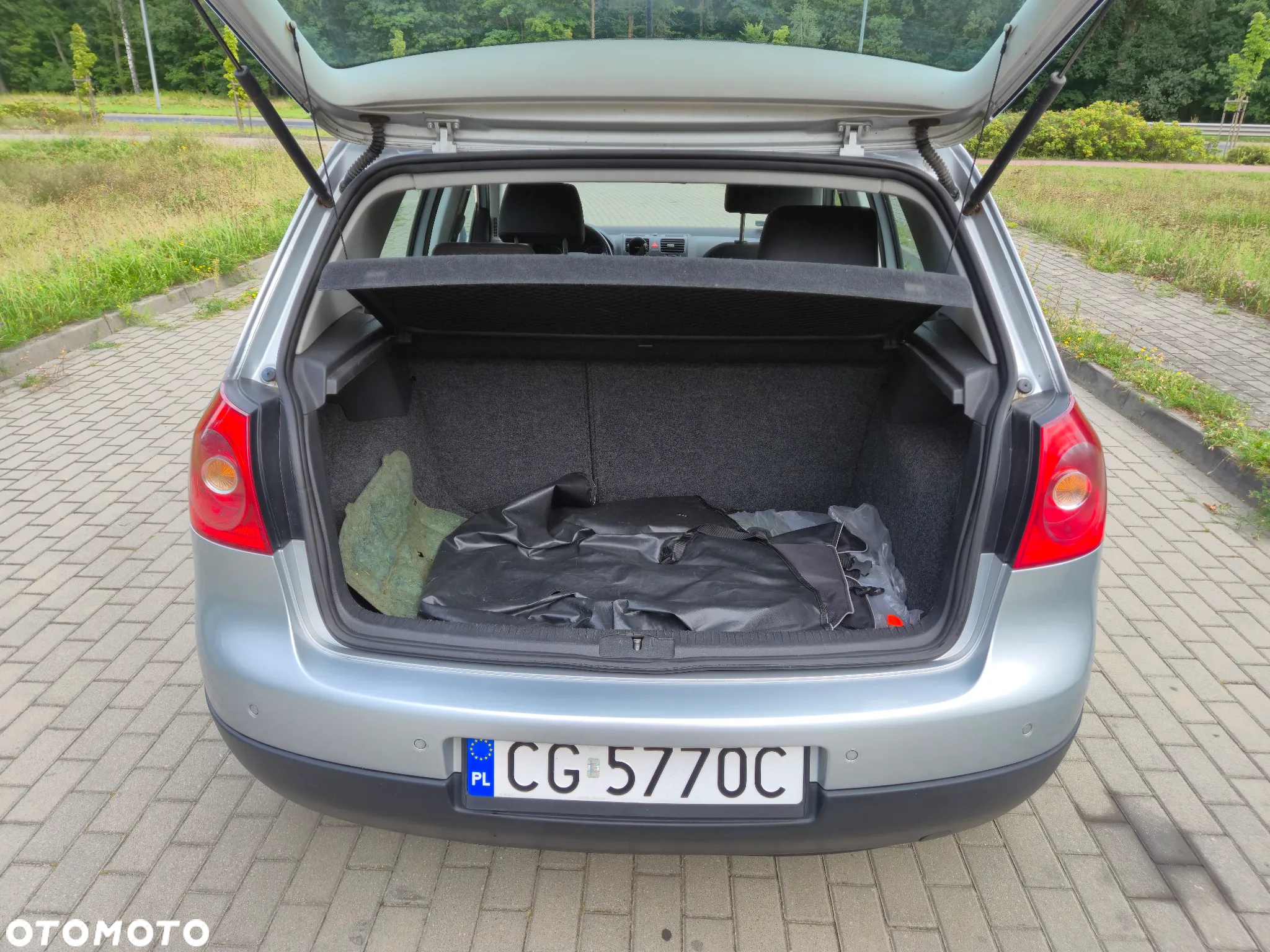 Volkswagen Golf V 1.6 FSI Comfortline - 13