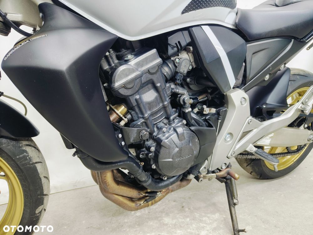 Honda Hornet - 22