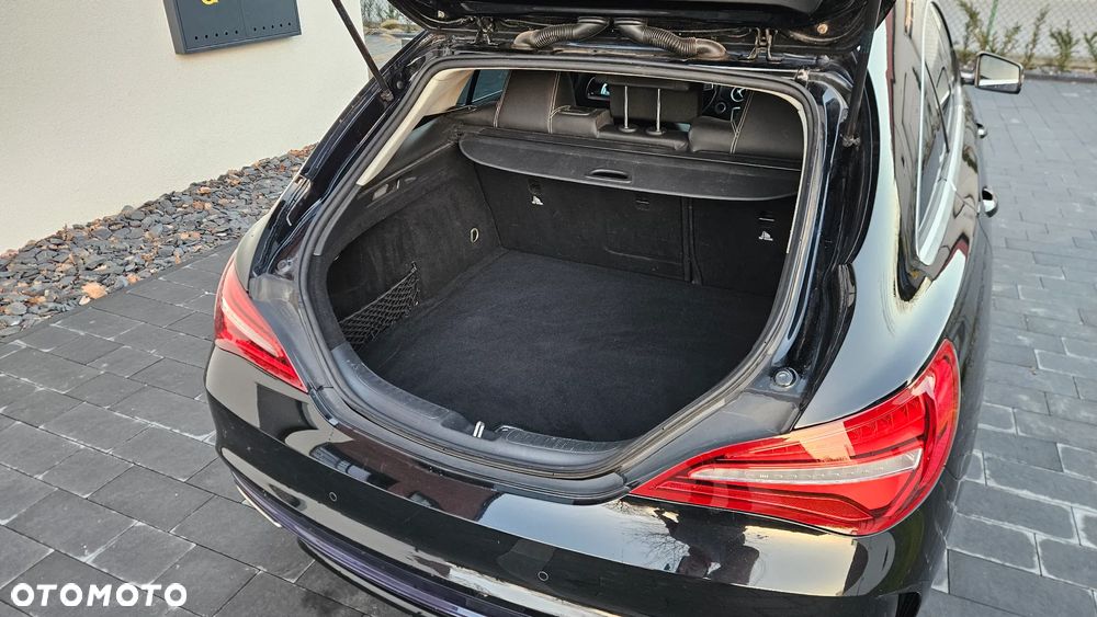 Mercedes-Benz CLA 220 4Matic 7G-DCT AMG Line - 8