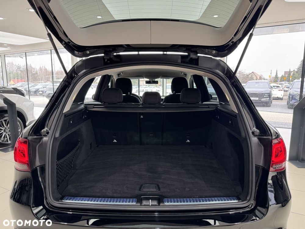 Mercedes-Benz GLC - 17