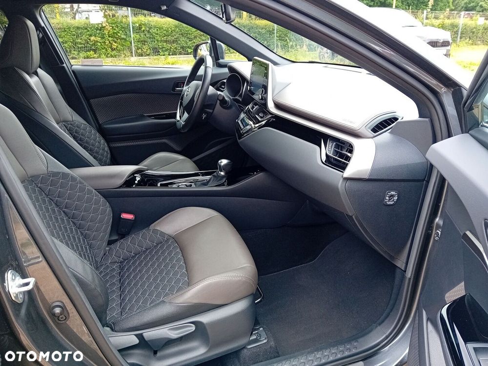Toyota C-HR 1.8 Hybrid Executive - 8