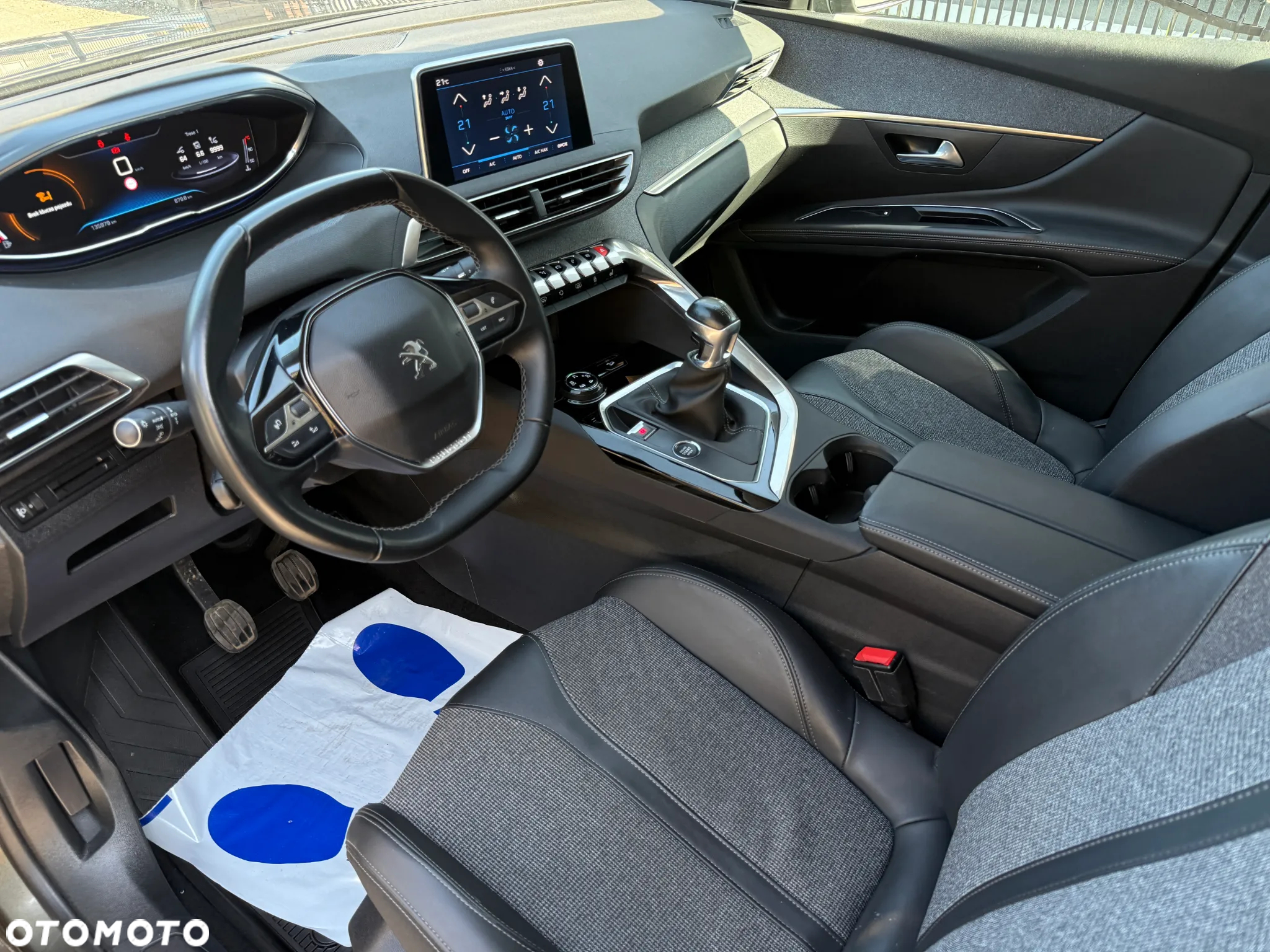 Peugeot 5008 1.5 BlueHDI Allure S&S - 9