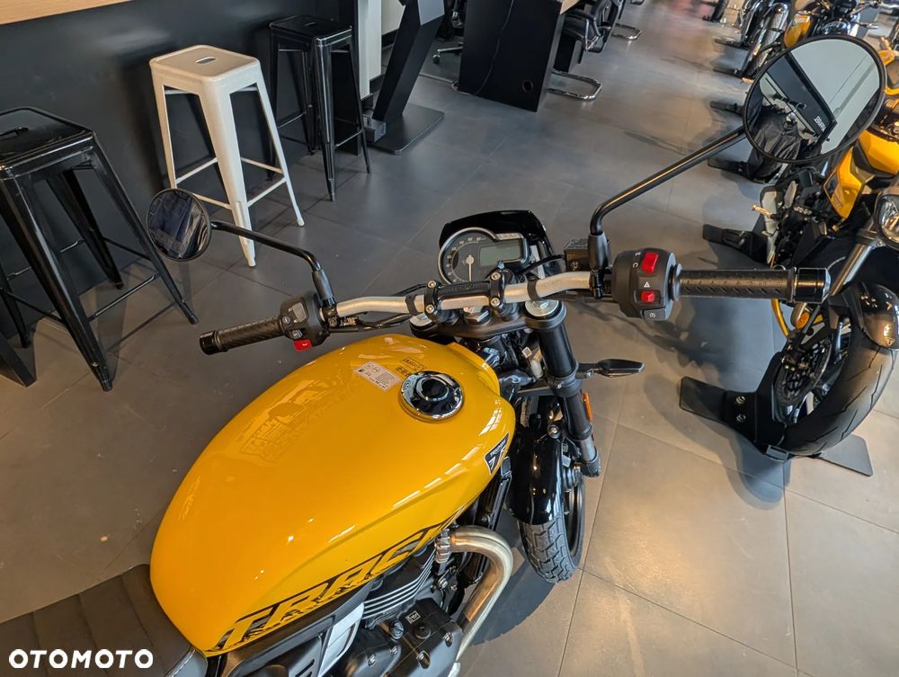 Triumph Inny - 8