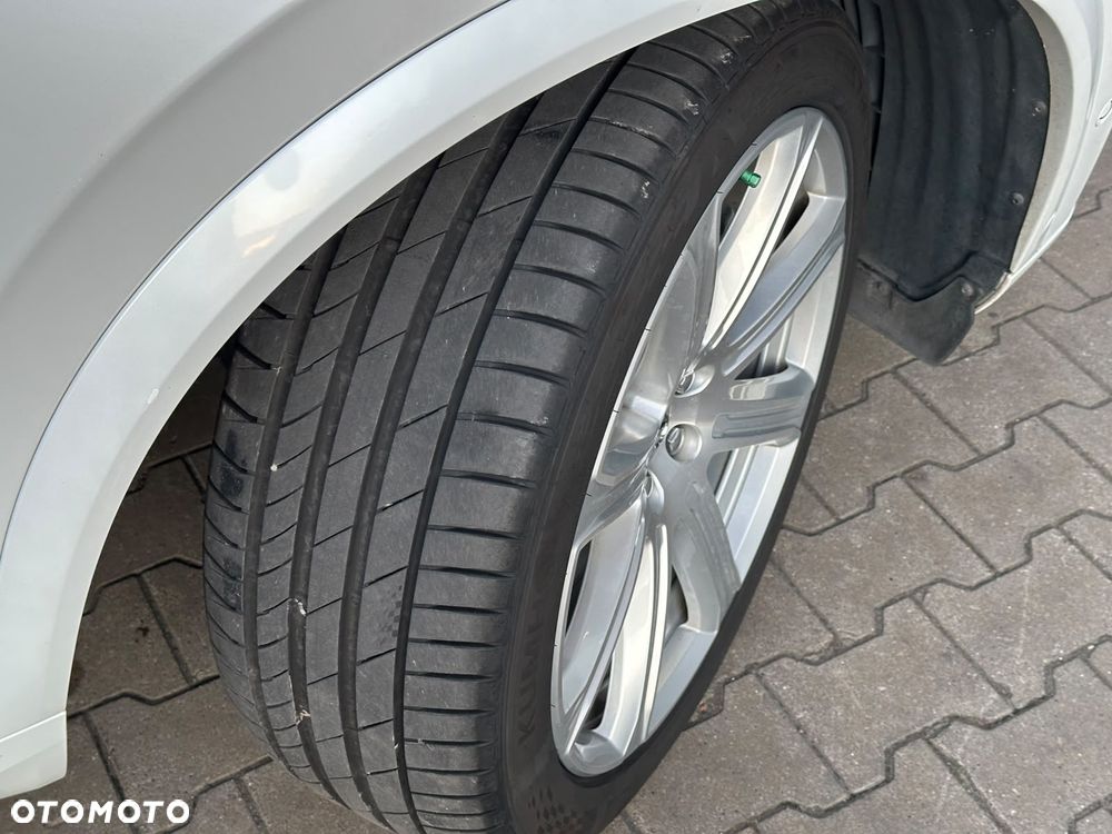Volvo XC 90 T8 AWD Plug-In Hybrid Inscription 7os - 7