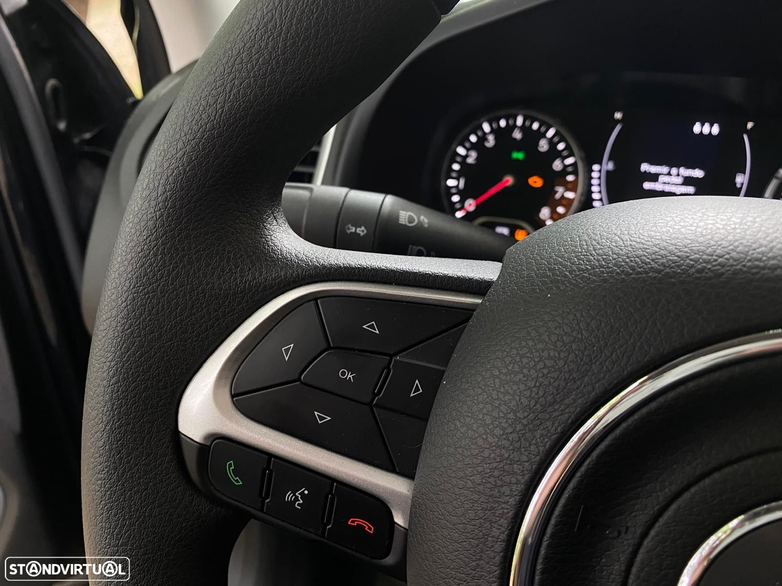 Jeep Renegade - 24