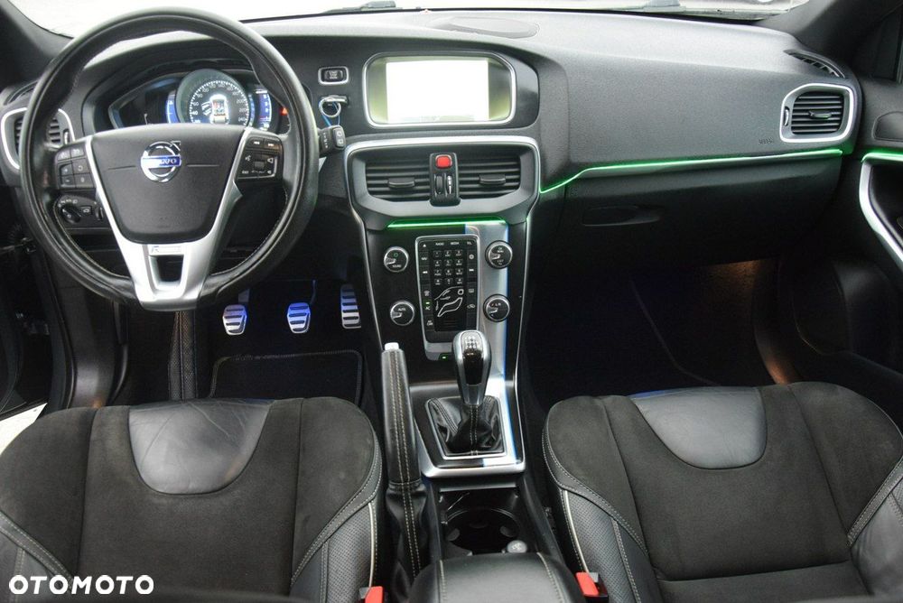 Volvo V40 D4 RDesign - 26