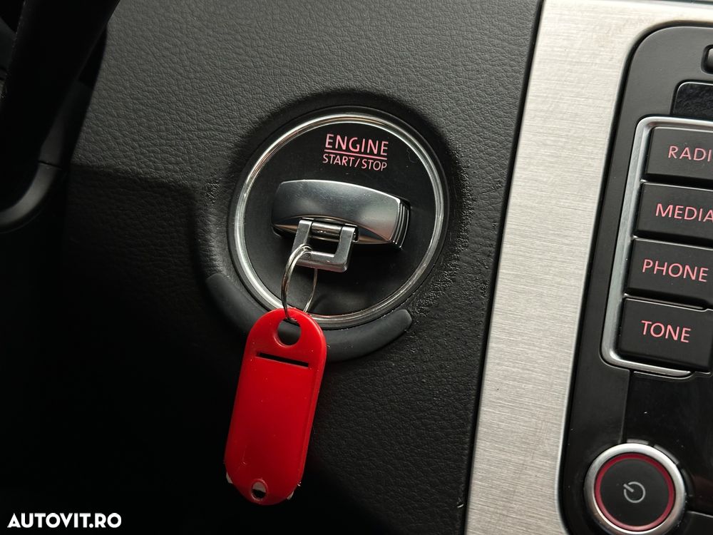 Volkswagen Passat 2.0 TDI Highline - 29