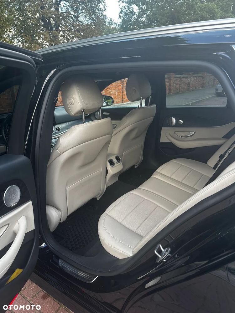 Mercedes-Benz Klasa E 220 d Business Edition 9G-TRONIC - 19