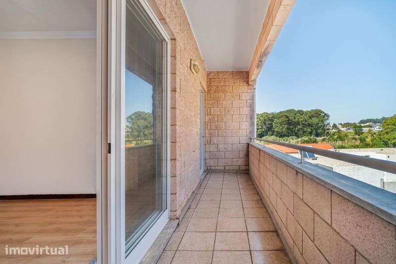 T4 Duplex com Terraço, Garagem Box e Vista Mar - Grande imagem: 5/12