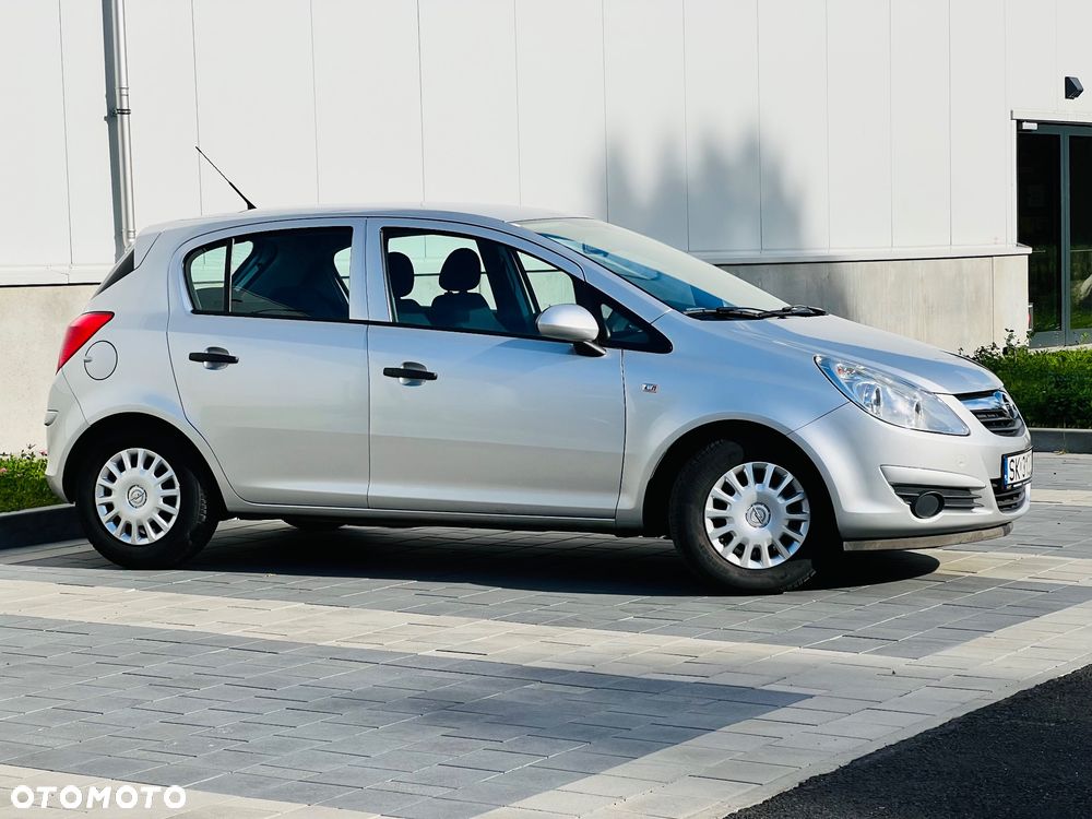 Opel Corsa 1.2 16V Essentia - 14
