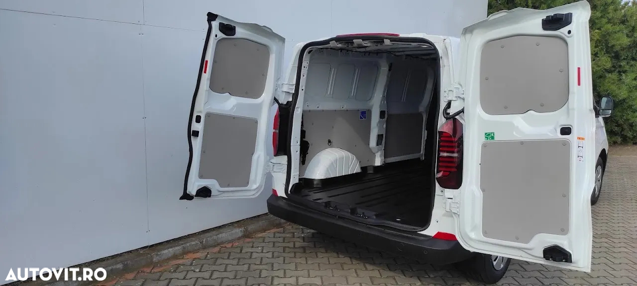 Volkswagen Transporter - 7