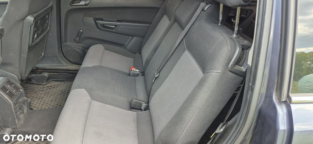 Opel Zafira - 7