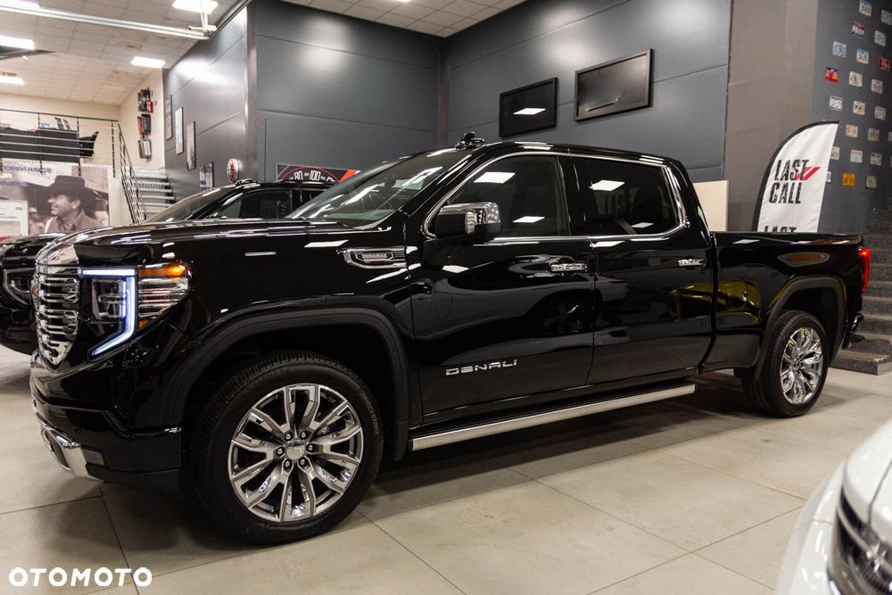 GMC Sierra - 3