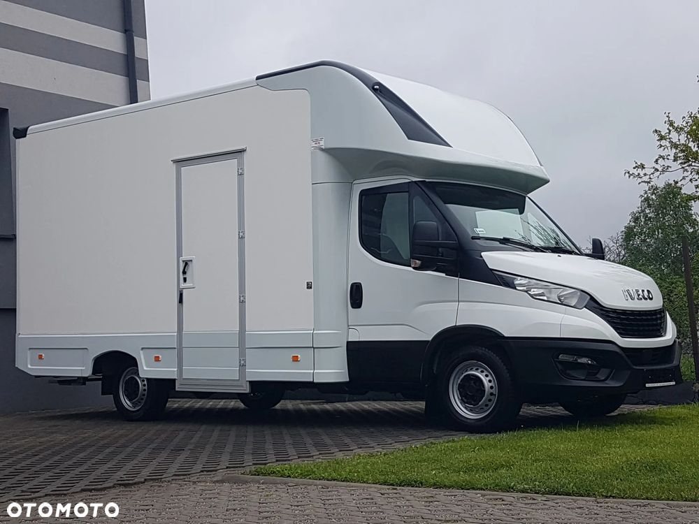Iveco DAILY KONTENER NISKOPODŁOGOWY 4,44x2,23x2,42 SKLEP FOODTRUCK BAR KLIMA KONIOWÓZ KAMPER - 28