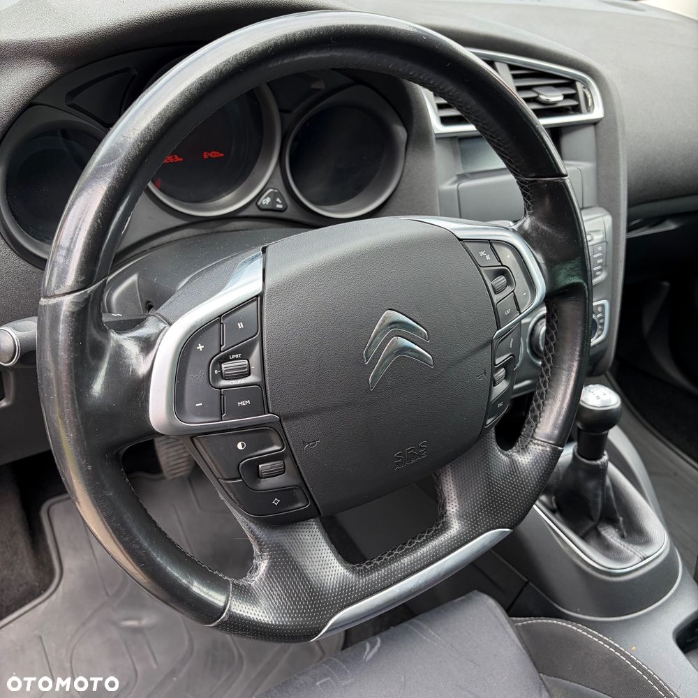 Citroën C4 VTi 120 Exclusive - 11