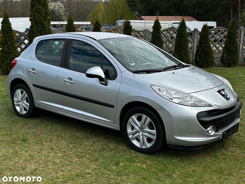 Peugeot 207 - 3