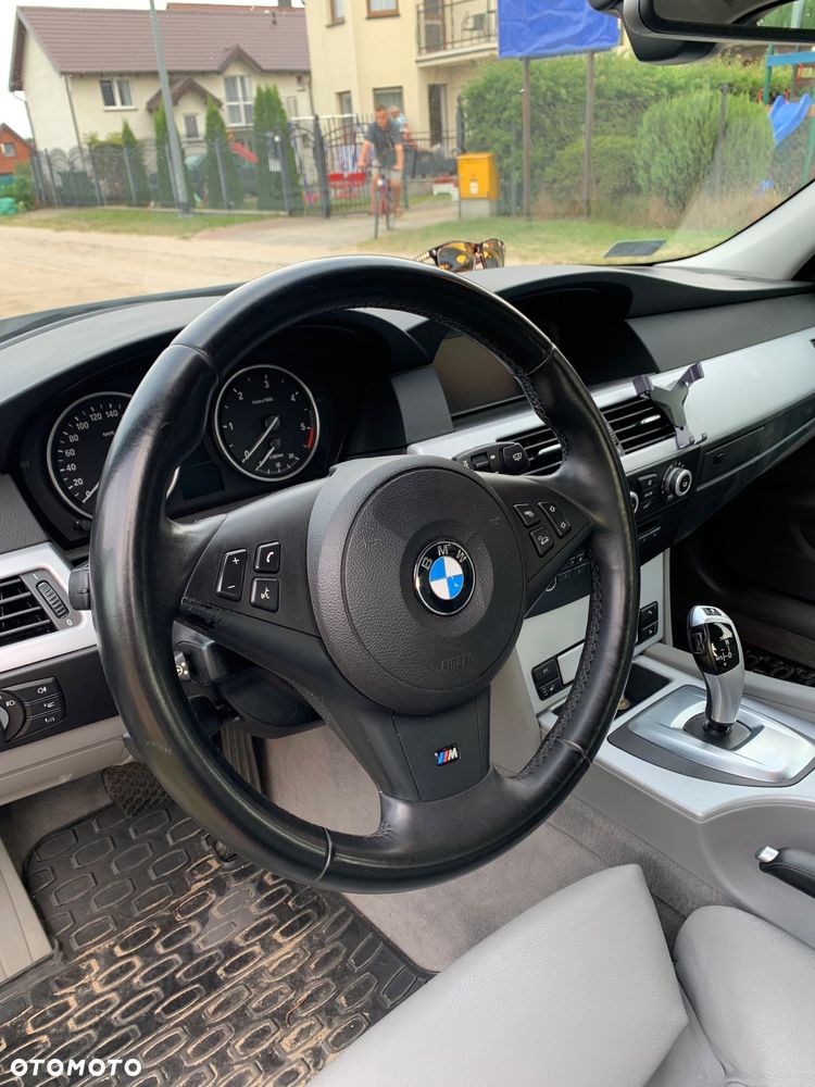 BMW Seria 5 530d xDrive - 12
