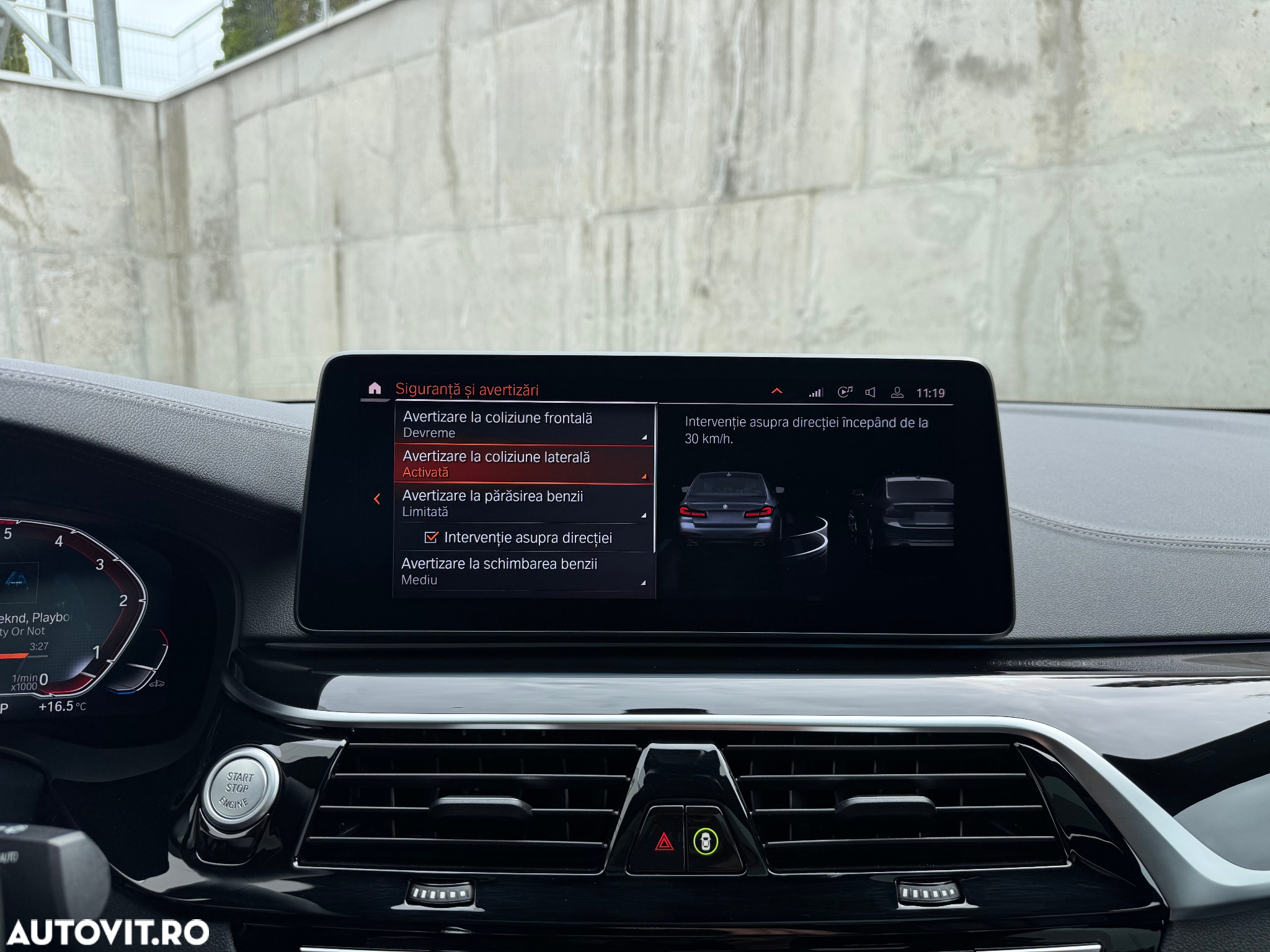 BMW Seria 5 530d xDrive AT MHEV - 28