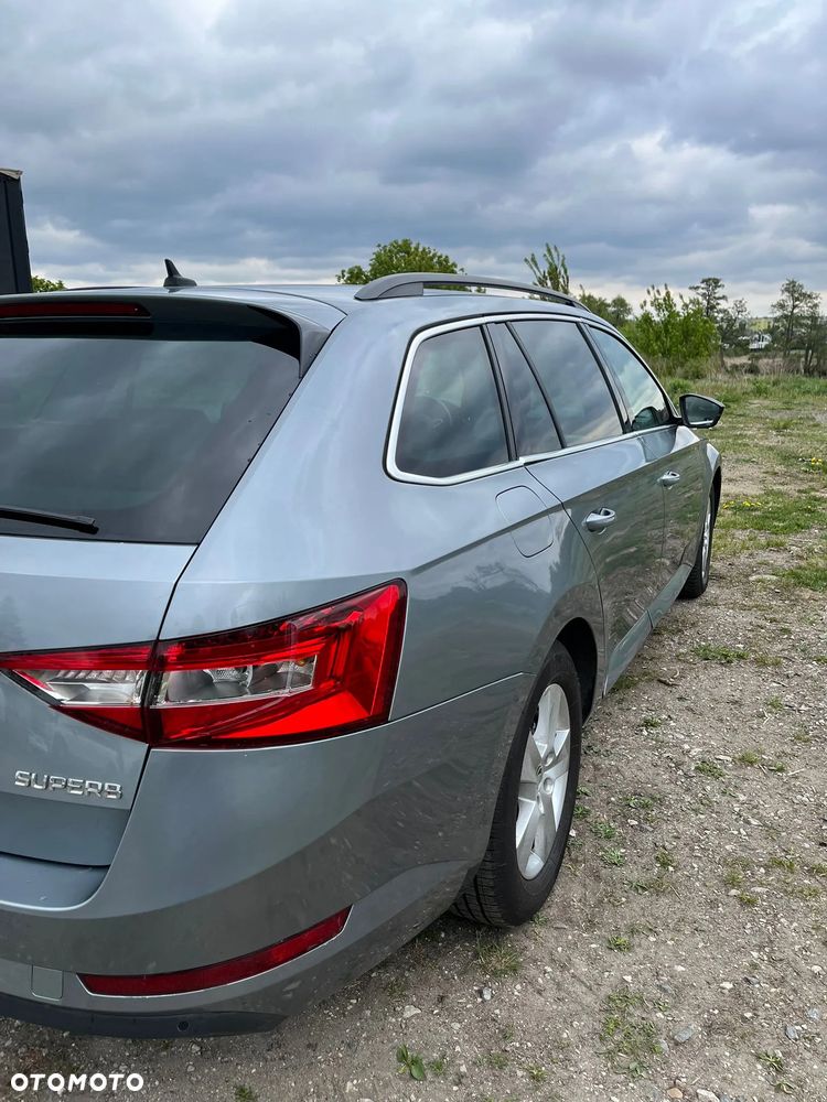 Skoda Superb 1.6 TDI Style - 19