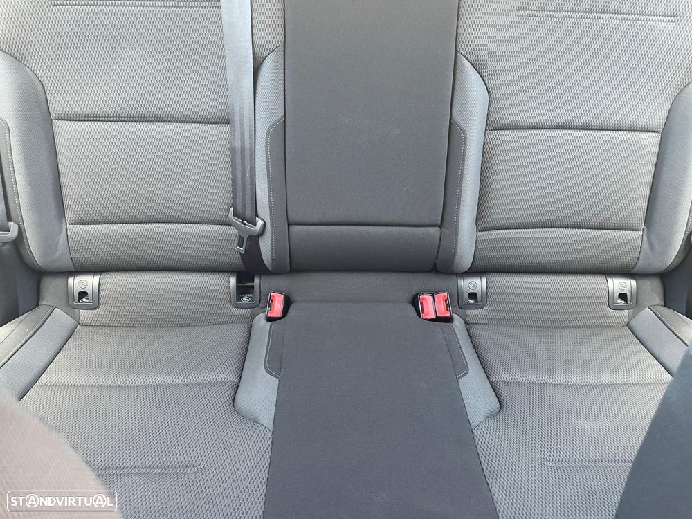 VW Golf 1.6 TDi GPS Edition - 40